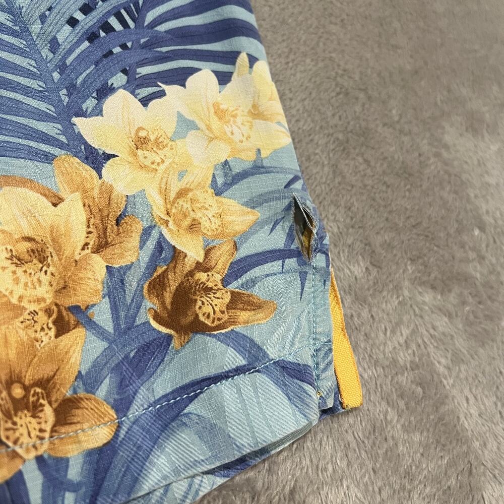 Tommy Bahama Shirt Mens Medium Blue Silk Floral Hawaiian Button Up Camp Casual - Picture 5 of 7